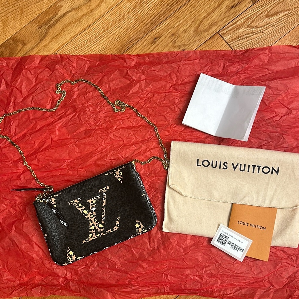 Louis Vuitton jungle bag NWT